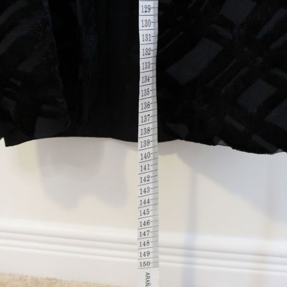 Like new black dress 6/8 velvet details maxi sexy - Picture 12 of 12